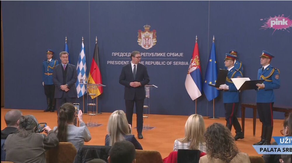 Šta su Vučić i Zeder rekli o Makronovoj izjavi da Evropa treba da se sprema za rat? 1