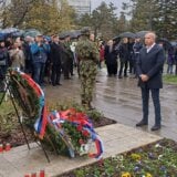 U Tašmajdanskom parku položeni venci na spomenik devojčici Milici Rakić 6