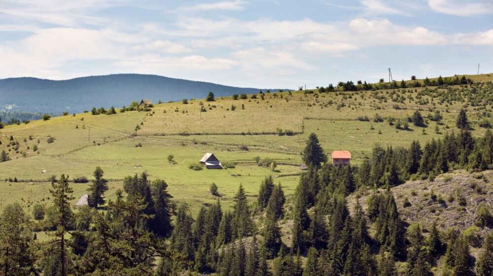 Nekada najlepše selo u Evropi sa preko 300 izvora pijaće vode nalazi se u našem komšiluku 1
