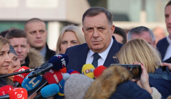 Danas nastavak suđenja Miloradu Dodiku 11