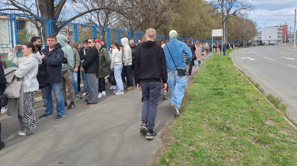 Od kriminalca do „najboljeg na svetu“: Šta Rusi iz Beograda misle o Putinu 1