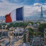 Socijalisti neće glasati za nepoverenje francuskoj vladi 14