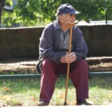 Penzije gube trku sa rastom cena i plata: Stariji građani u sve većem riziku od siromaštva - zbog čega je tako? 6