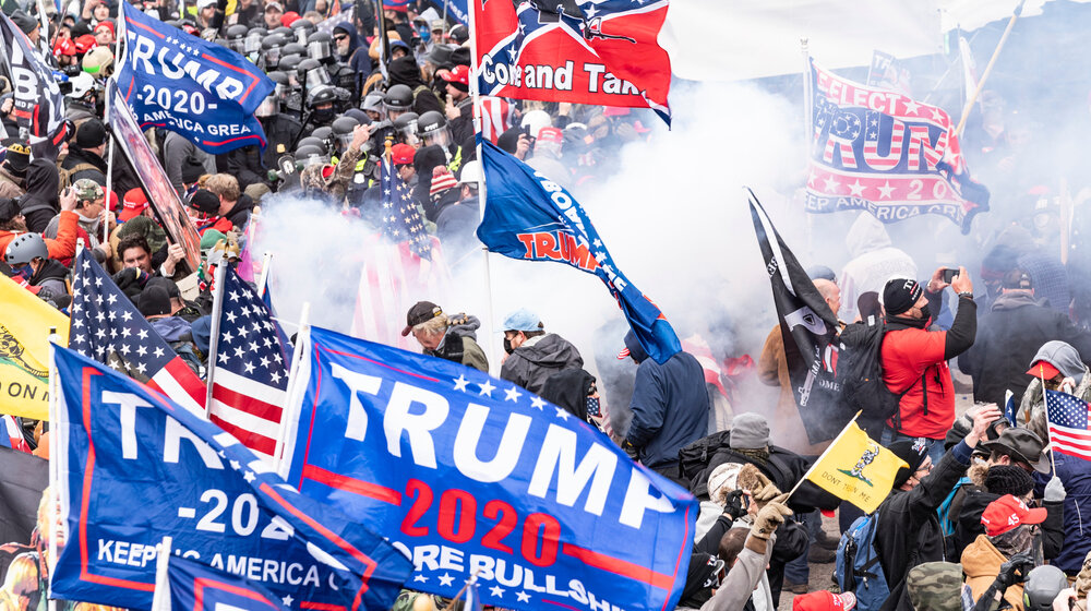 Tramp obećao da će osloboditi napadače na Kapitol ako bude ponovno izabran, ali to nije jedino njegovo obećanje 1
