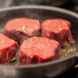 Nikada ne pripremajte meso s ove dve vrste ulja ako želite da imate zdravo srce 12