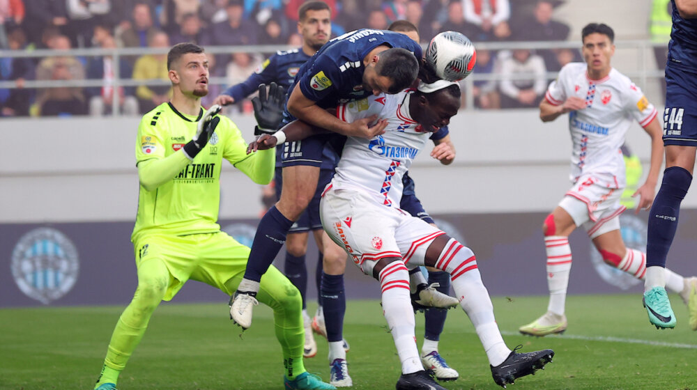 Da nam je više takvih žustrih utakmica: TSC vrlo angažovan, ali Zvezda golovima i iz dva penala s pobedom dočekuje večiti derbi (VIDEO) 1