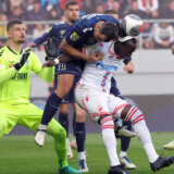 Da nam je više takvih žustrih utakmica: TSC vrlo angažovan, ali Zvezda golovima i iz dva penala s pobedom dočekuje večiti derbi (VIDEO) 6