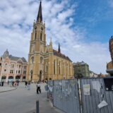 Velečasni Atila Želer o obnovi novosadske "Katedrale": Stručnjaci će utvrditi da li su pukotine na lukovima crkve nastale zbog izgradnje podzemne garaže 5