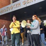 Skup podrške profesora Filozofskog fakulteta Dinku Gruhonjiću: Ovde smo jer branimo pravo čoveka na stav 7