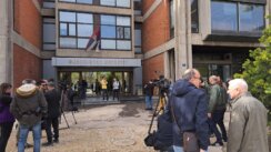 Skup podrške profesora Filozofskog fakulteta Dinku Gruhonjiću: Ovde smo jer branimo pravo čoveka na stav 4