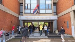 Skup podrške profesora Filozofskog fakulteta Dinku Gruhonjiću: Ovde smo jer branimo pravo čoveka na stav 3