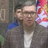 Vučić dočekao decu sa Kosova u Beogradu i pomenuo Banjsku: Draga deco, vi ste svoj na svome na našem Kosovu 5