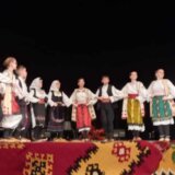 Članovi starijeg dečjeg gradskog folklornog ansambla "ZO-RA" Zaječar nastupili u Lazarevcu 1