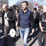 Nakon upada Sava Manojlovića u Opštinu Novi Beograd Kreni-promeni dobio četiri overivača potpisa 1