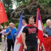 Protest SKOJ-a ispred Muzeja Jugoslavije: "Da Tito ostane, a Gangula ode" 18