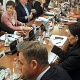 Šta stoji u dokumentu koji će se razmatrati na sutrašnjem sastanku vlasti i opozicije? 13