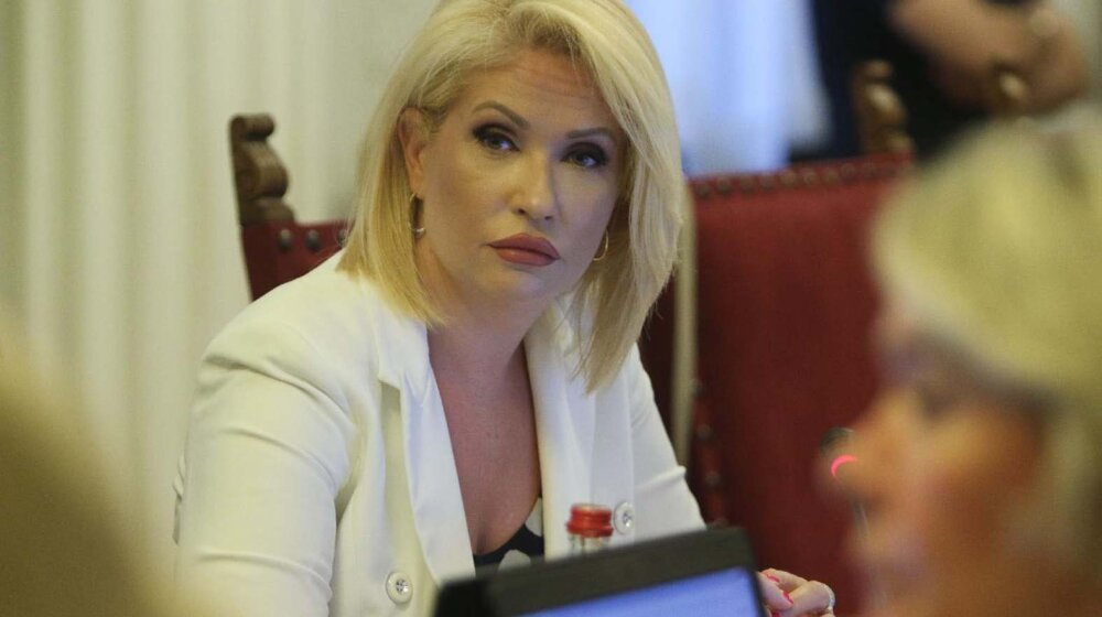 Najcrnja mrlja u istoriji nije Đilas, već SNS: Pismo Sandri Božić 1