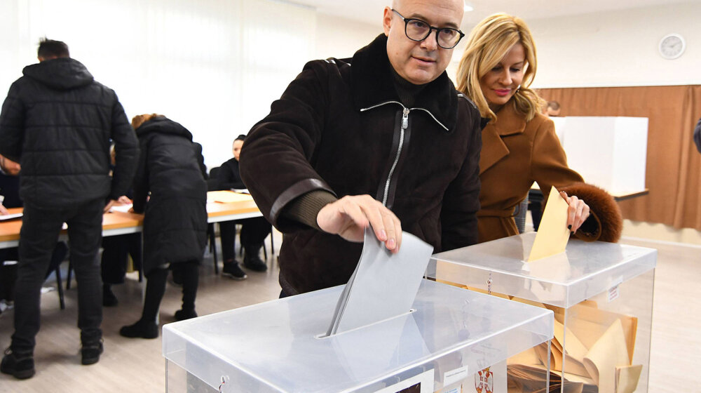 Miloš Vučević: Nisam menjao adresu, niti se stidim svog imena 1