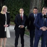 "Srbija se nije promenila": Kako ruski mediji pišu o Vučićevim izjavama nakon susreta sa delegacijom RS u Beogradu 14