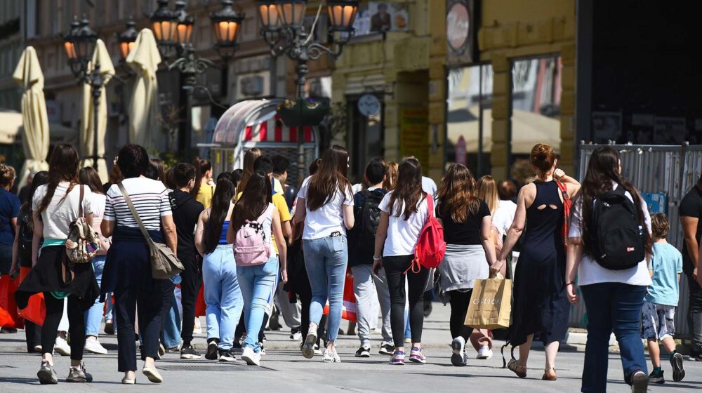 Kakvo je poverenje mladih u institucije i kome više veruju – Porfiriju, Aleksandru Vučiču ili Ani Brnabić? 1