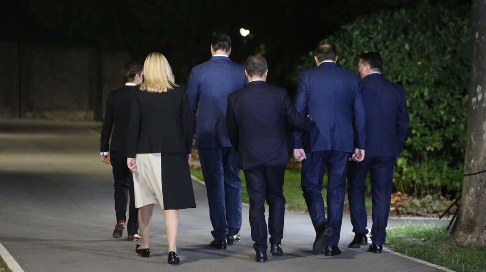 Šta nam je predsednik Srbije poručio iz Vile Mir? 1