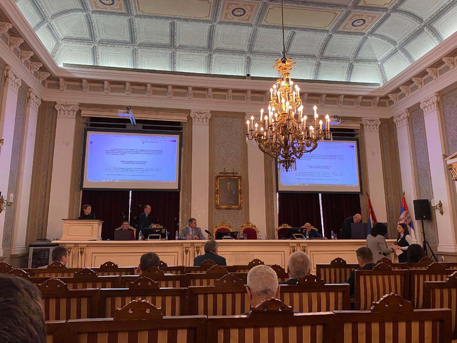 Studenti i sa 40 godina, zanima ih samo izbor dekana: Zbog čega profesori traže izmene Statuta Univerziteta u Beogradu? 2