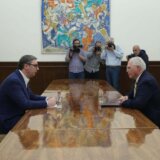 Vučić se sastao sa američkim ambasadorom Hilom 7