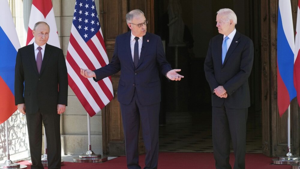 "Gledaoci su tačno znali ko je alfa mužjak, a ko pokazuje psihološku zavisnost od partnera": Analiza ruskog naučnika i američkog analitičara o "liderima slobodnog sveta" 2 "Gledaoci su tačno znali ko je alfa mužjak, a ko pokazuje psihološku zavisnost od partnera": Analiza ruskog naučnika i američkog analitičara o "liderima slobodnog sveta" 2