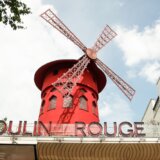 Elise Mulen Ruža u Parizu otkačile se i pale 1