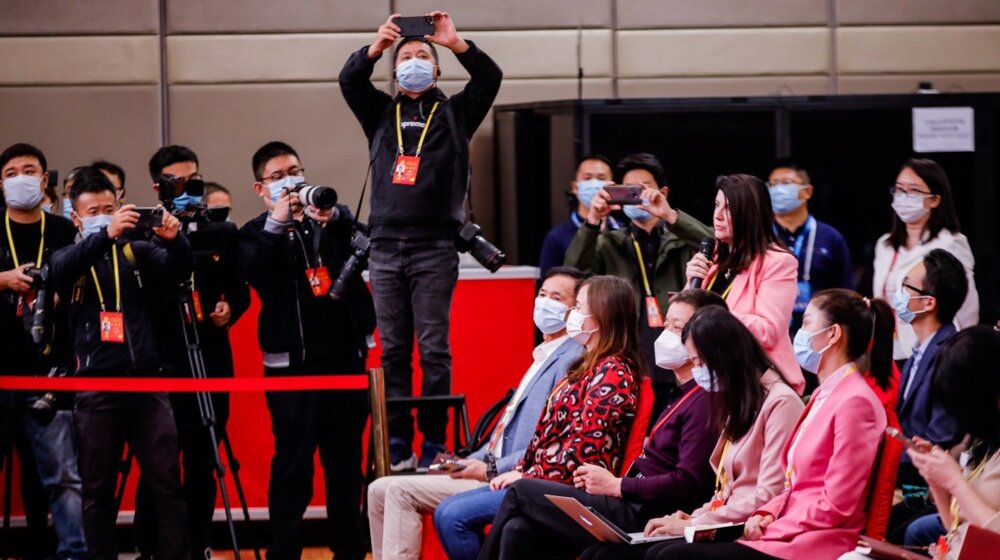 "Bili smo suočeni sa opstrukcijama, pritiscima i nasiljem": Strani novinari o uslovima rada u Kini 1