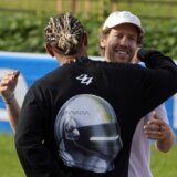 Volf ne isključuje mogućnost da Fetel dođe u Mercedes 2025. 9