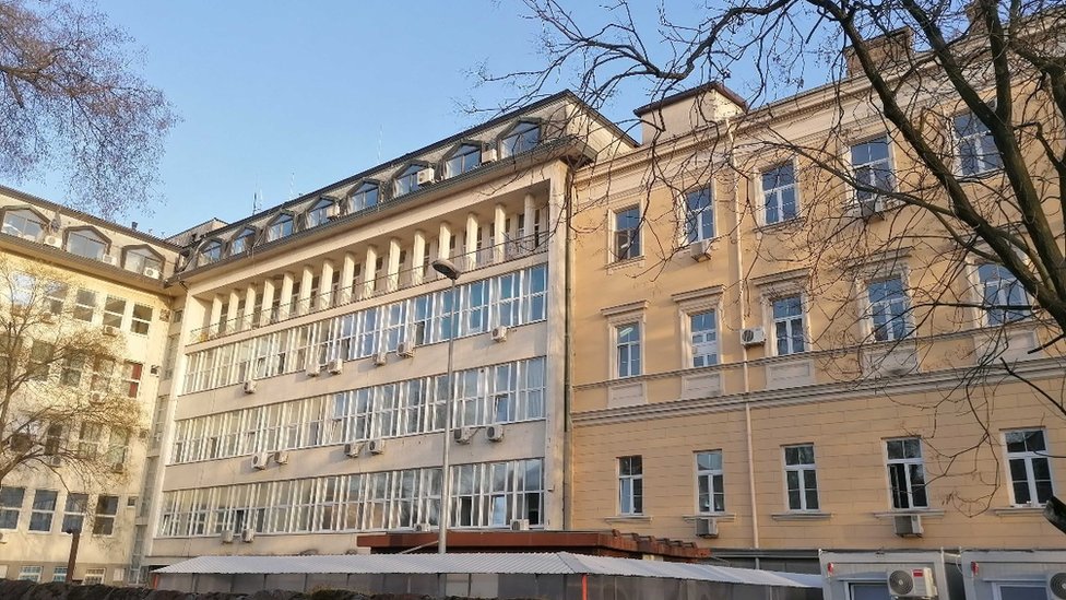 Religija i humanost: Kada su verski volonteri u Srbiji desna ruka pacijentima 1 Stara i nova zgrada Zemunske bolnice