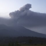 Nova erupcija vulkana Ruang na severu Indonezije 16
