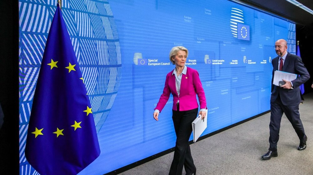 "Akronimima u borbu protiv Putina": Politico tumači skraćenice EU 1