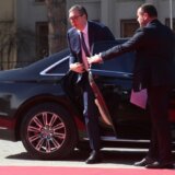 Vučić sa predsednikom Senata Francuske o unapređenju odnosa, evrointegracijama, globalnim pitanjima 6