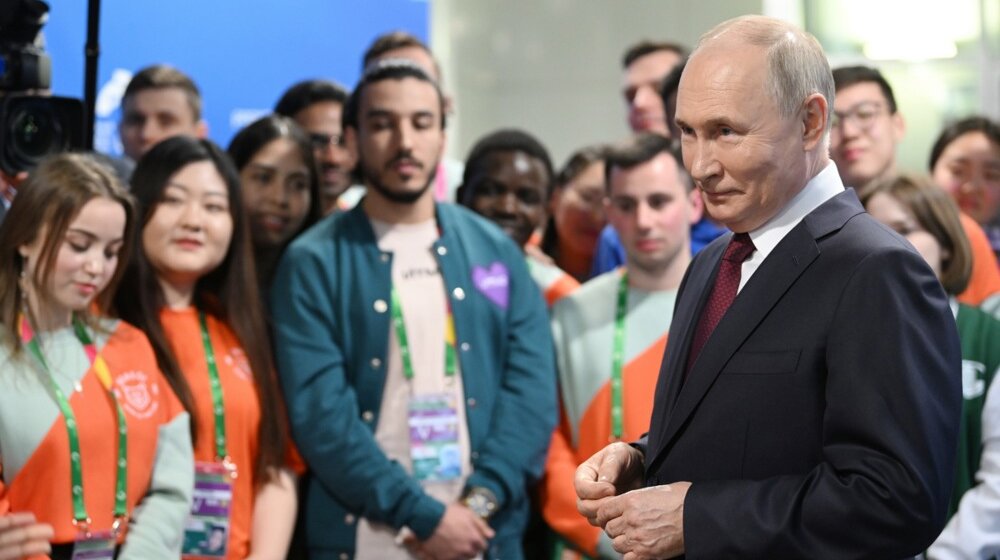 "Ruske vlasti pojačavaju indoktrinaciju mladih": Ksenija Kirilova o tome da li ruska omladina vidi svoju budućnost u Putinovoj Rusiji 9