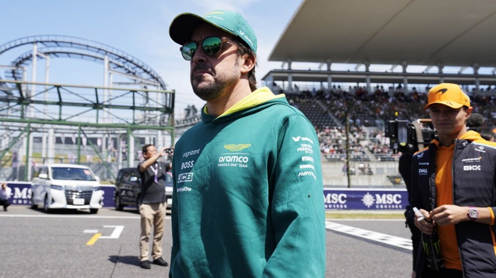 Fernando Alonso ostaje u Aston Martinu 1