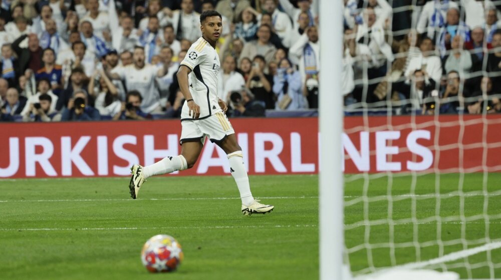 Trava na stadionu "Santijago Bernabeu" nerešiv problem? 1