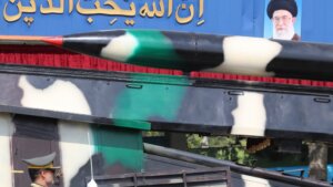 Iran: Izrael izveo napad, protivvazdušna odbrana oborila nekoliko dronova nad Isfahanom