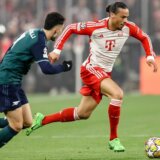 Liroj Sane ima povredu zbog koje ne može da sedi 1