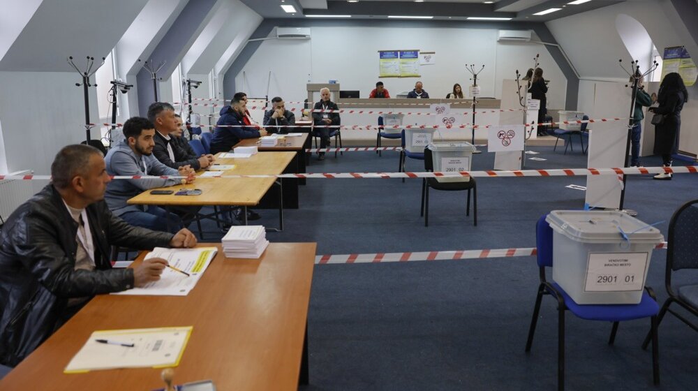 U glasanju za smenu gradonačelnika na severu Kosova glasalo 253, inicijativa nije uspela 11
