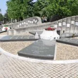 Uzbuna u Aleji zaslužnih građana... ili kako smo sahranjivali srpsku književnost na Novom groblju 7