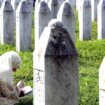 Marš mira krenuo ka Potočarima: Počast žrtvama genocida u Srebrenici 12