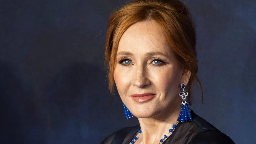 Škotska i LGBT: Autorka romana o Hariju Poteru podigla prašinu - „Transrodne žene su muškarci, zna se šta je žena" 1 Dž. K. Rouling