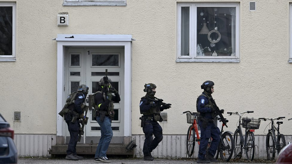 Pucnjava u školi u Finskoj: Dečak ubio jednog i ranio dvoje učenika, motiv vršnjačko nasilje 4 pucnjava u školi u Finskoj