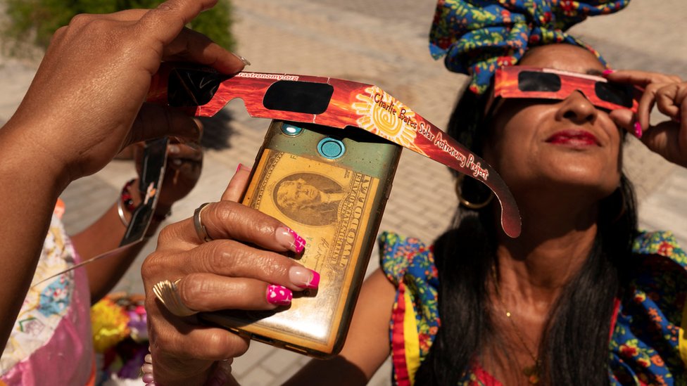 Pomračenje Sunca: Milioni u Severnoj Americi uživali u prirodnom fenomenu 12 Pomračenje sunca