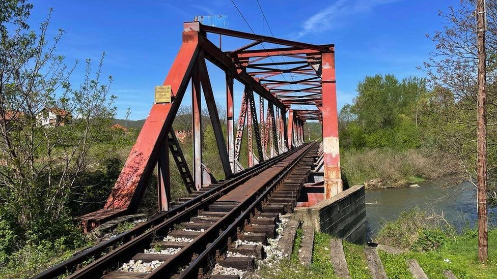 Bombardovanje 1999: Kako je putnički voz u Grdeličkoj klisuri postao meta NATO avijacije 7 Železnički most kod Grdelice