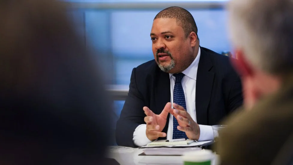 Suđenje Donaldu Trampu: Bivši predsednik i afera sa porno glumicom Stormi Danijels - koliko su jaki aduti tužioca 2 Okružni tužilac za Menhetn Alvin Breg