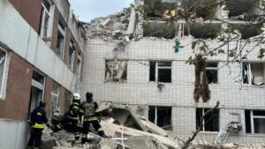 Rusija i Ukrajina: Najmanje 15 poginulih u ruskom napadu na Černigov, na severu Ukrajine