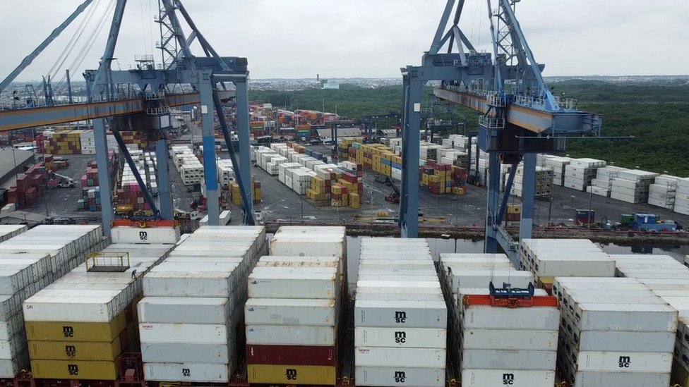 Latinska Amerika i kriminal: Kako je od turističkog raja Ekvador dospeo u kandže bandi 5 Shipping containers at Guayaquil port